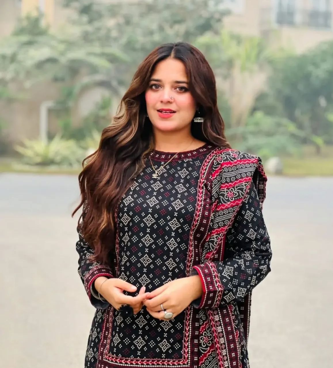 Elegant 3-Piece Soft Lawn Farshi Shalwar Suit