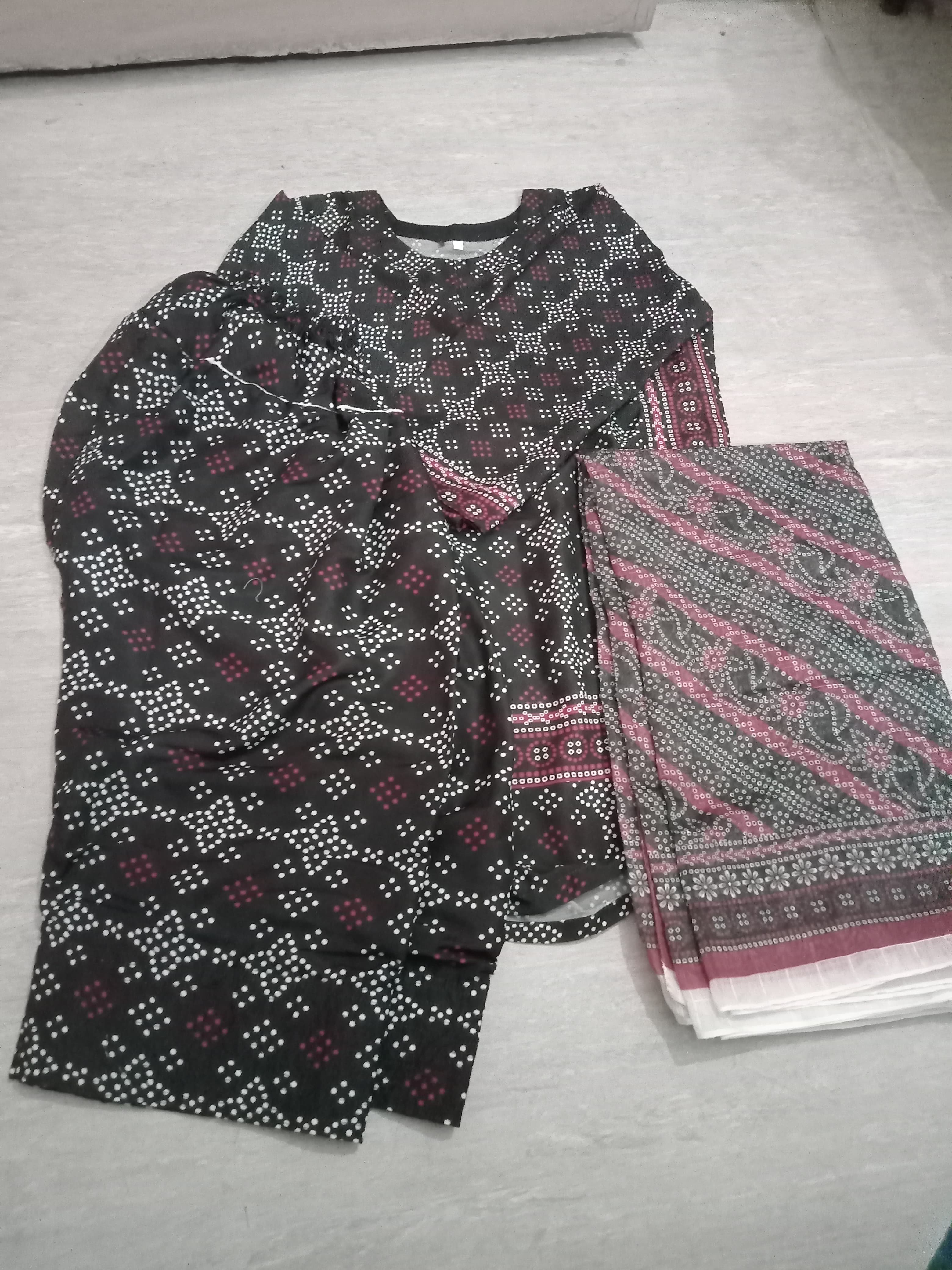 Elegant 3-Piece Soft Lawn Farshi Shalwar Suit